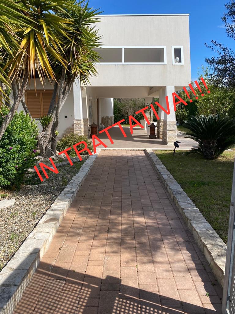 Villa (zona residenziale) di  4 vani /98 mq  a Polignano a Mare (zona Collinare - Residence Neapolis)