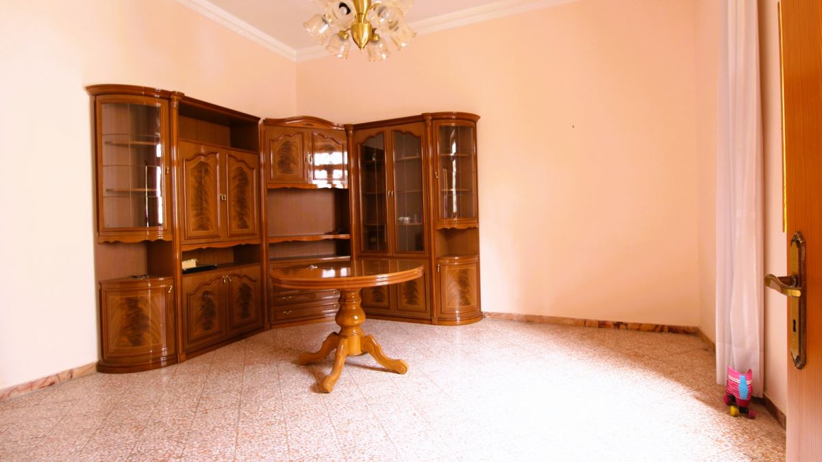 Casa indipendente di  3 vani /80 mq  a Cellamare (zona corso roma)