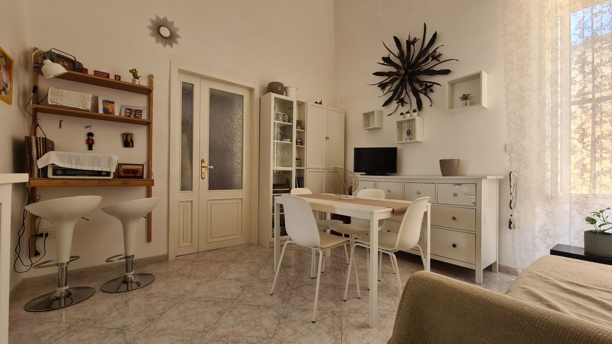 Appartamento di  2 vani /55 mq  a Bisceglie (zona Centro)