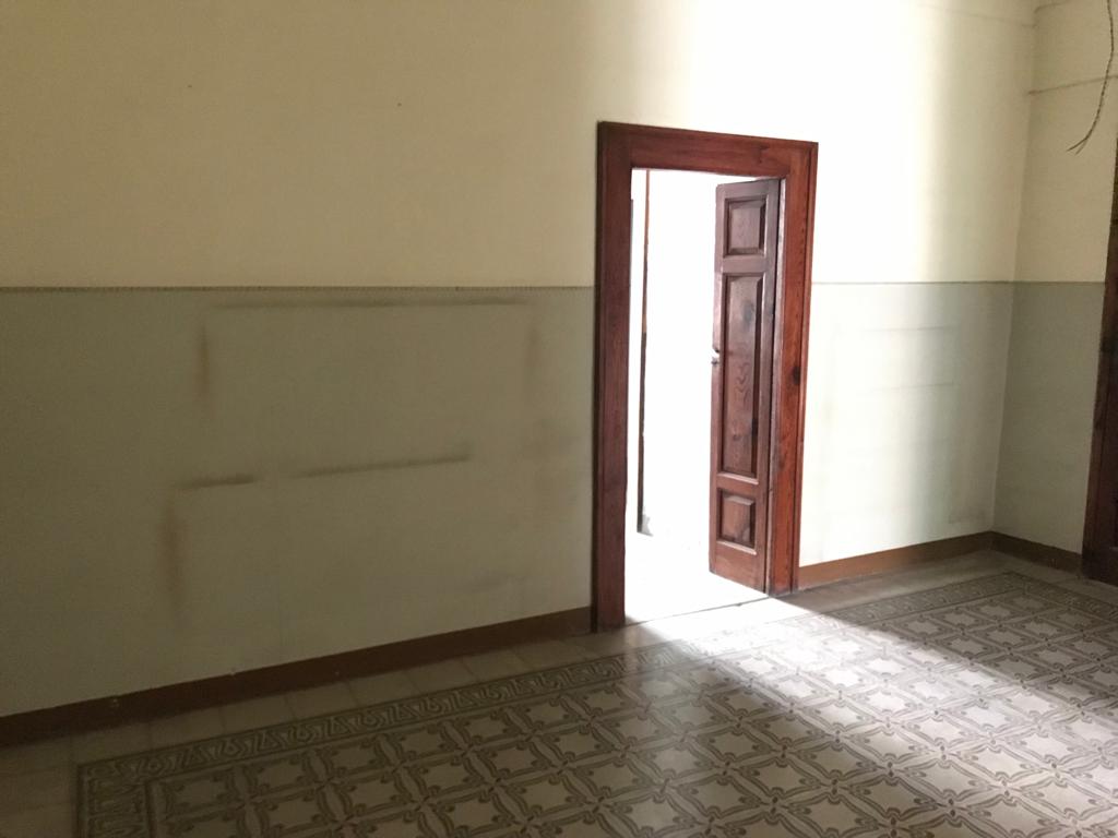 Appartamento di  3 vani /95 mq  a Noicattaro (zona Centro)