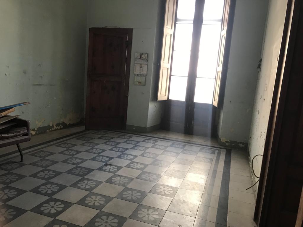 Appartamento di  3 vani /95 mq  a Noicattaro (zona Centro)