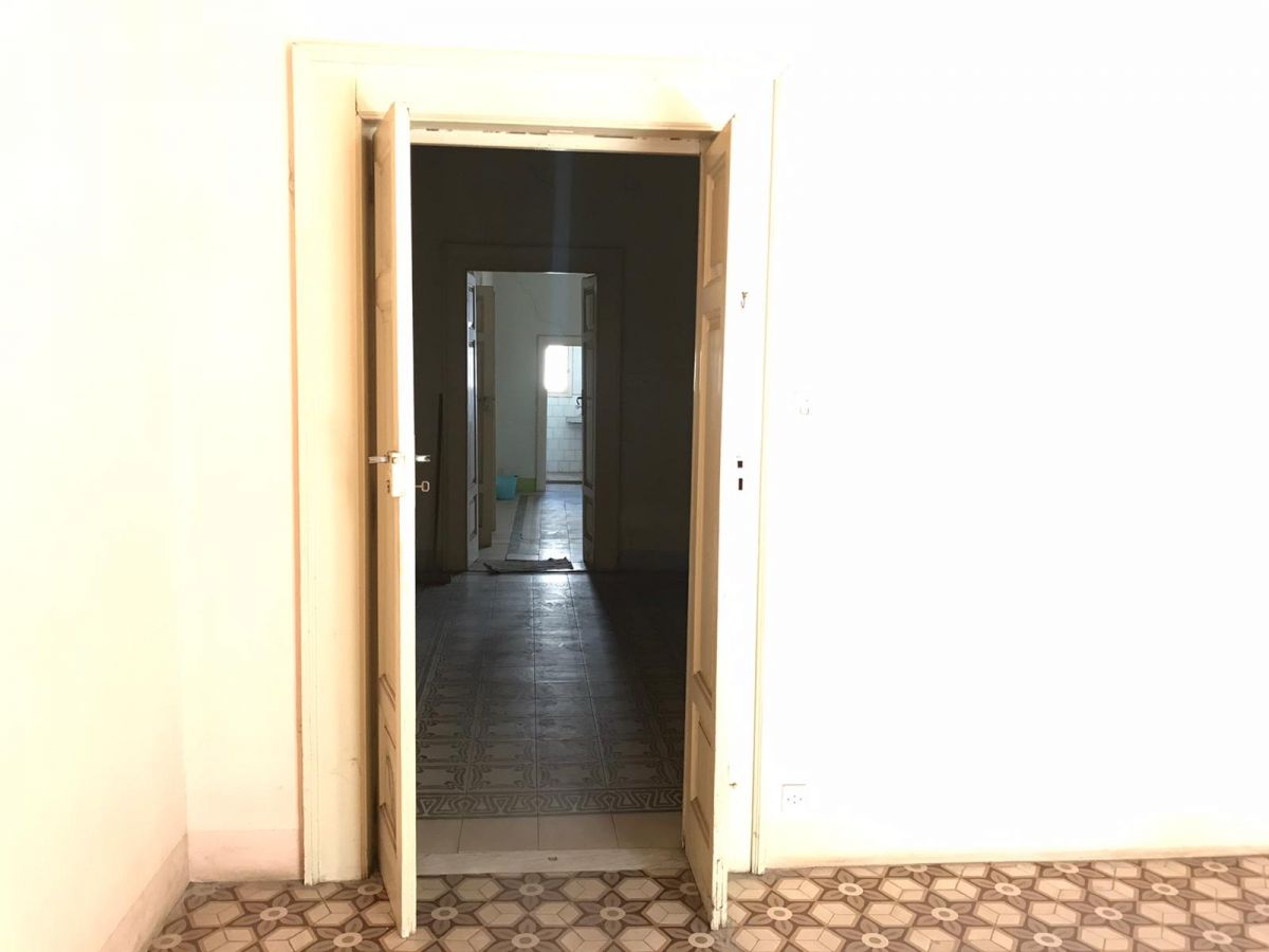 Appartamento di  3 vani /95 mq  a Noicattaro (zona Centro)