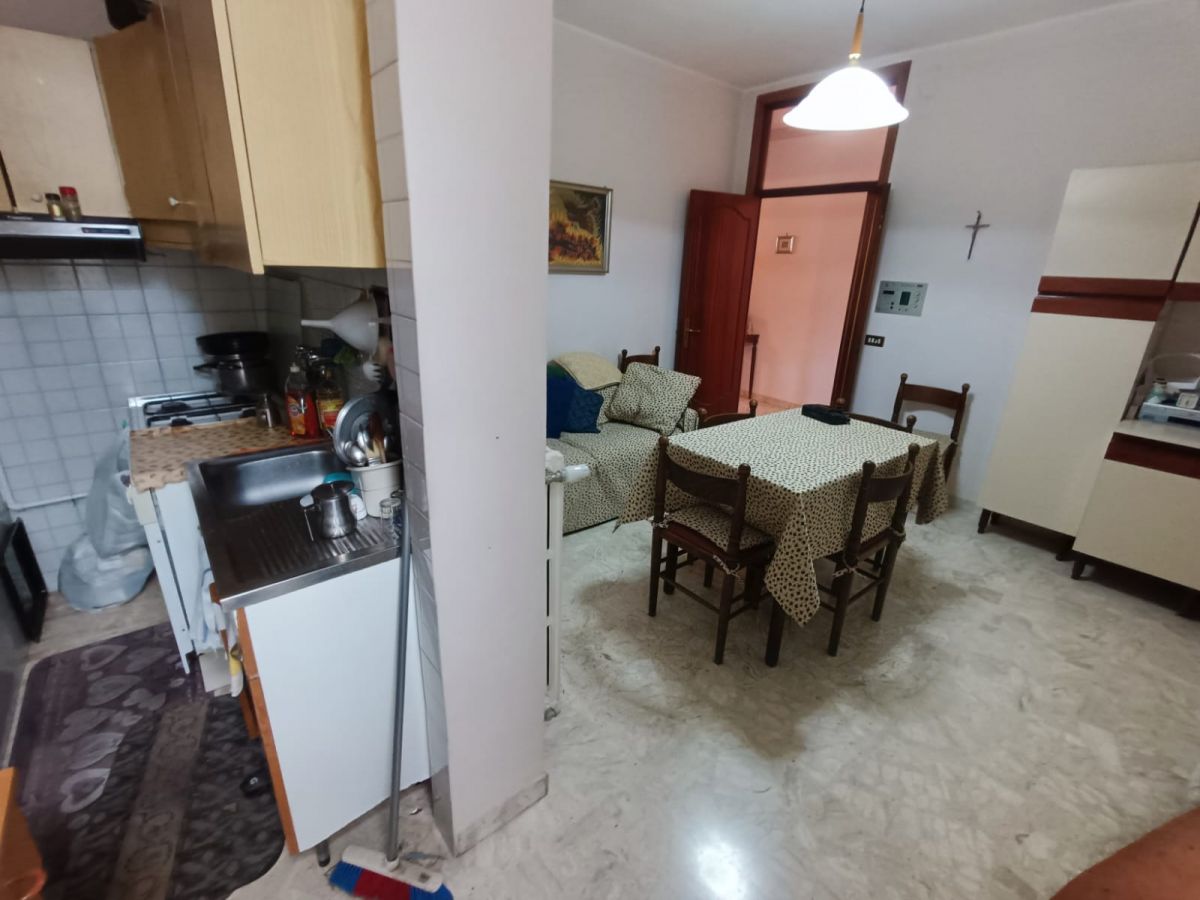 Appartamento di  5 vani /130 mq  a Andria (zona CROCI CAMAGGIO MONTINGELLI)