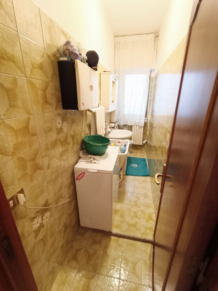 Appartamento di  5 vani /130 mq  a Andria (zona CROCI CAMAGGIO MONTINGELLI)