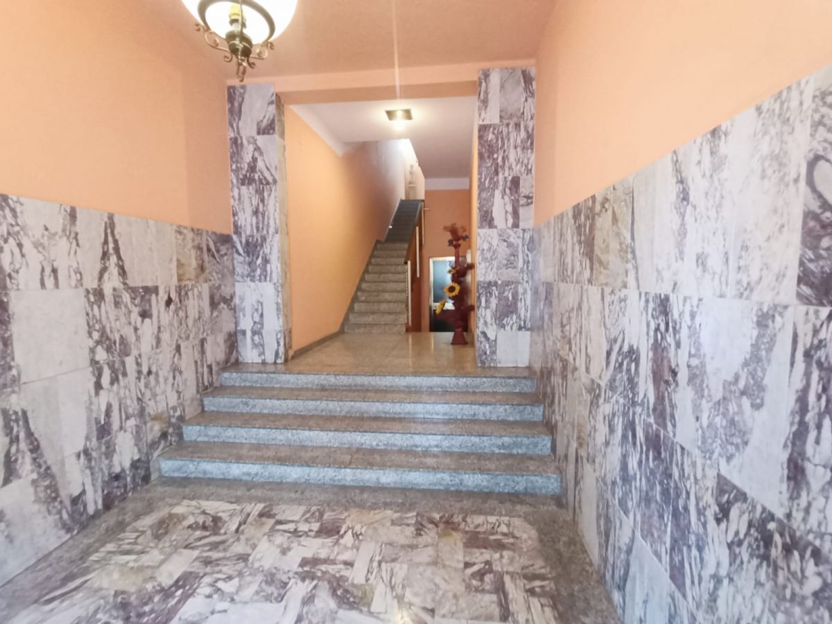 Appartamento di  5 vani /130 mq  a Andria (zona CROCI CAMAGGIO MONTINGELLI)