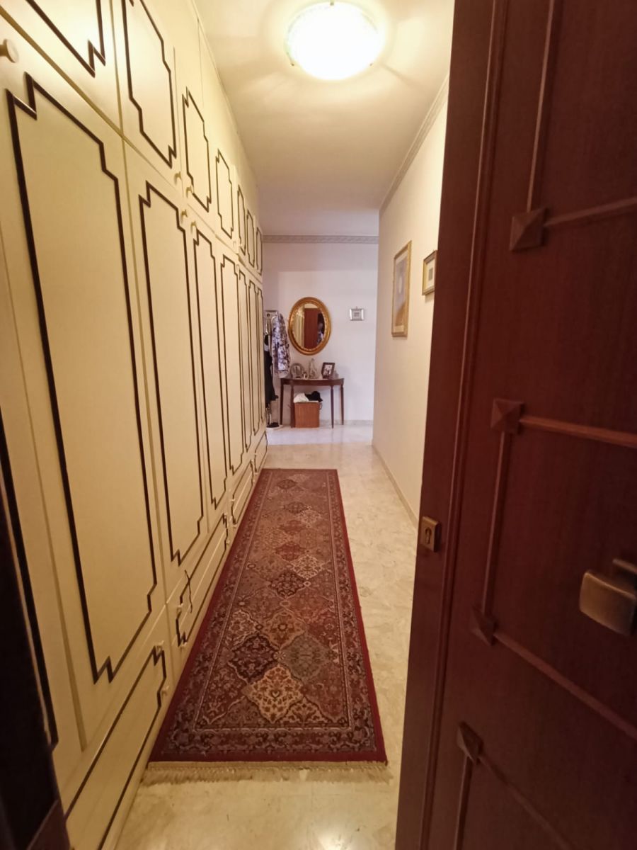 Appartamento di  4 vani /130 mq  a Andria (zona CROCI CAMAGGIO MONTINGELLI)