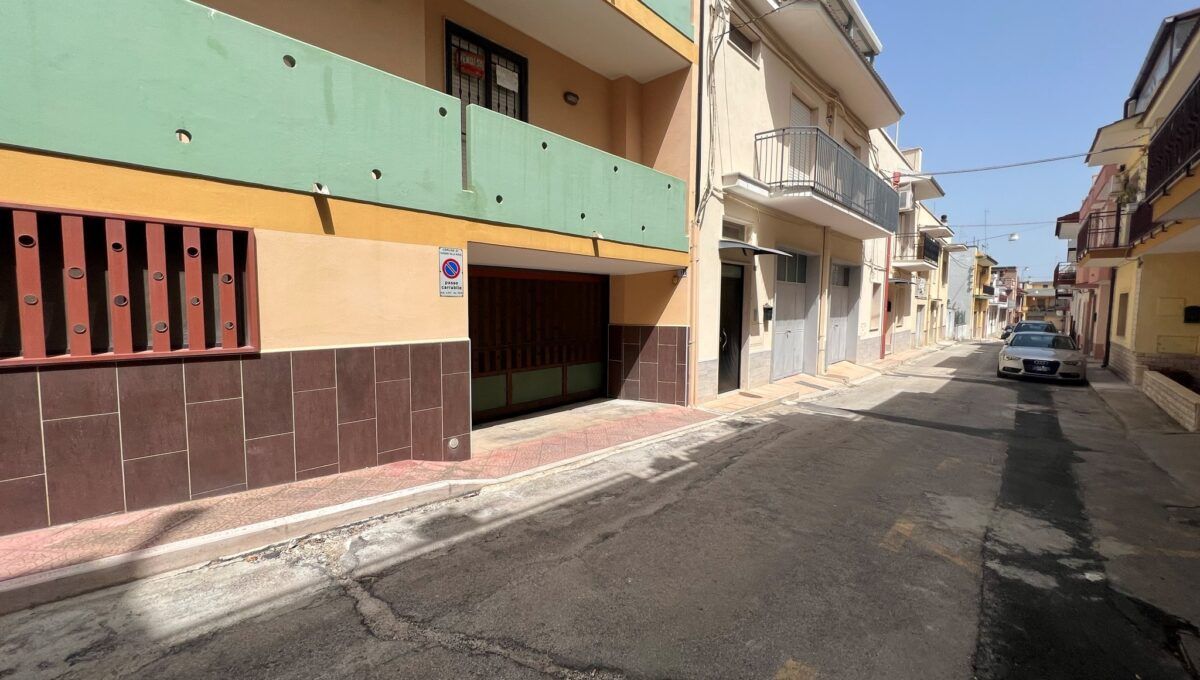 Appartamento di  3 vani /120 mq  a Cassano delle Murge (zona Centrale)