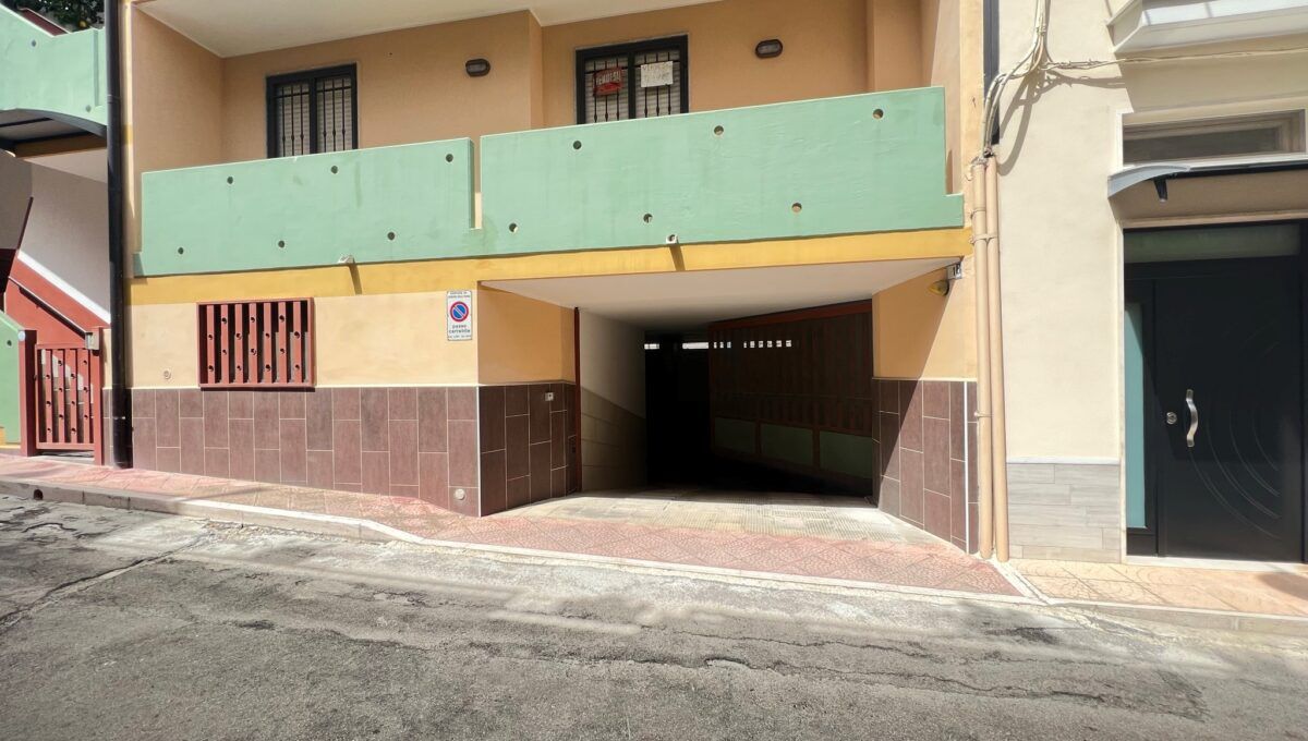 Appartamento di  3 vani /120 mq  a Cassano delle Murge (zona Centrale)