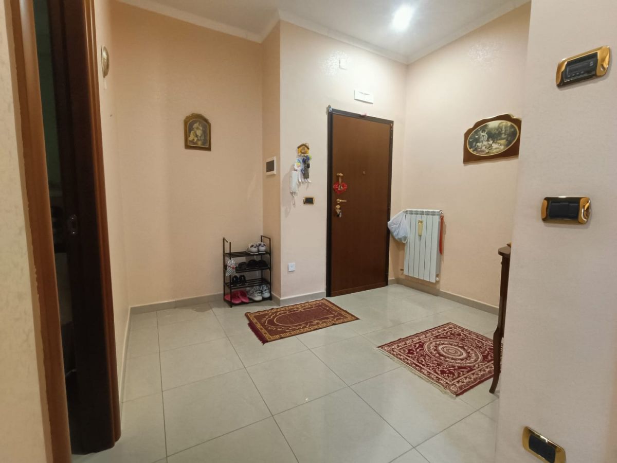 Appartamento di  3 vani /115 mq  a Modugno (zona Porto Torres)