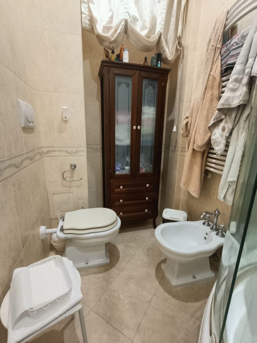 Appartamento di  3 vani /115 mq  a Modugno (zona Porto Torres)