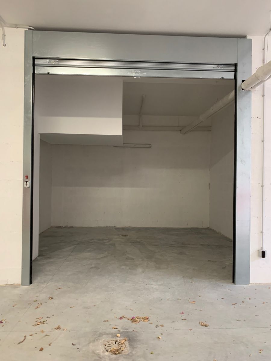 Box / Garage / Posto Auto di  1 vani /23 mq  a Bari - Poggiofranco (zona viale concilio vaticano)