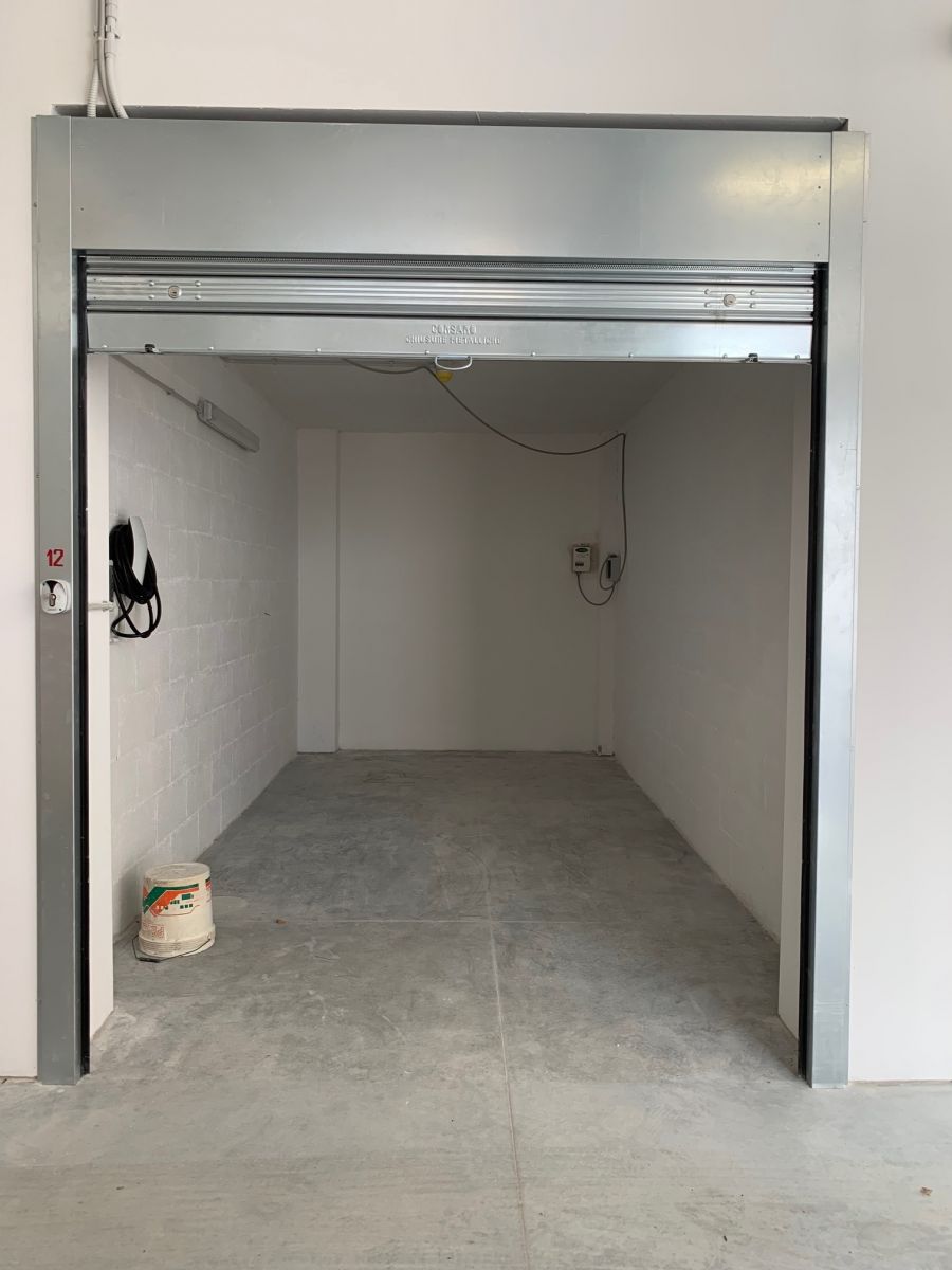 Box / Garage / Posto Auto di  1 vani /23 mq  a Bari - Poggiofranco (zona viale concilio vaticano)