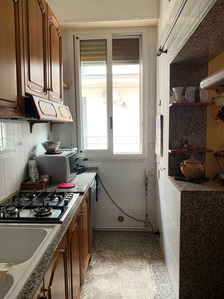 Appartamento di  3 vani /79 mq  a Noicattaro (zona Centro)