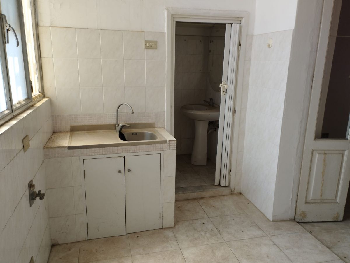 Casa indipendente di  4 vani /165 mq  a Bari - Ceglie del Campo