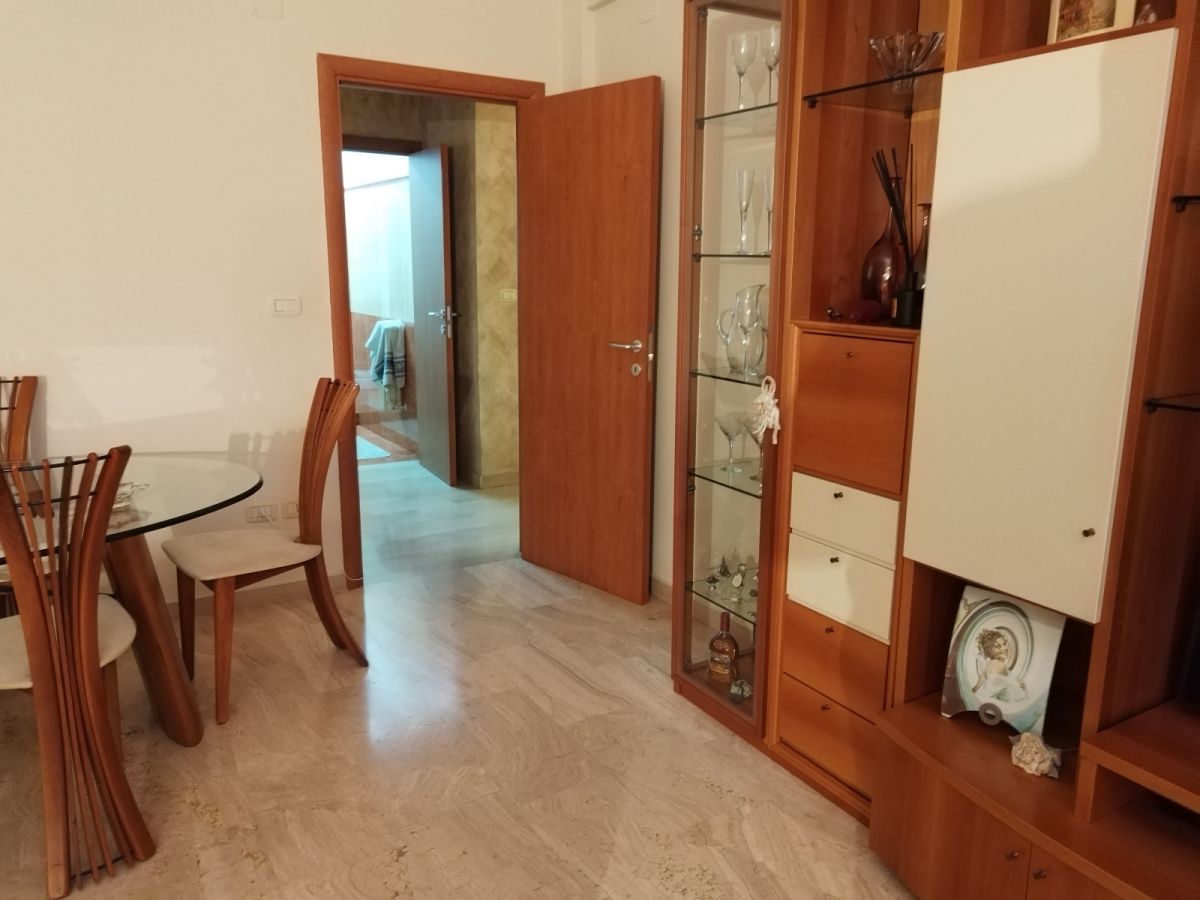 Appartamento di  3 vani /96 mq  a Molfetta (zona centro)