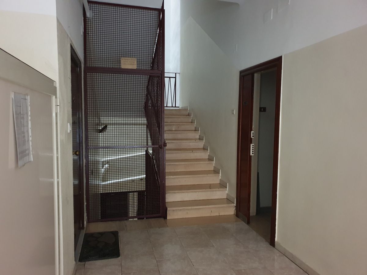 Appartamento di  3 vani /93 mq  a Bari - Picone (zona Carrassi- Picone)