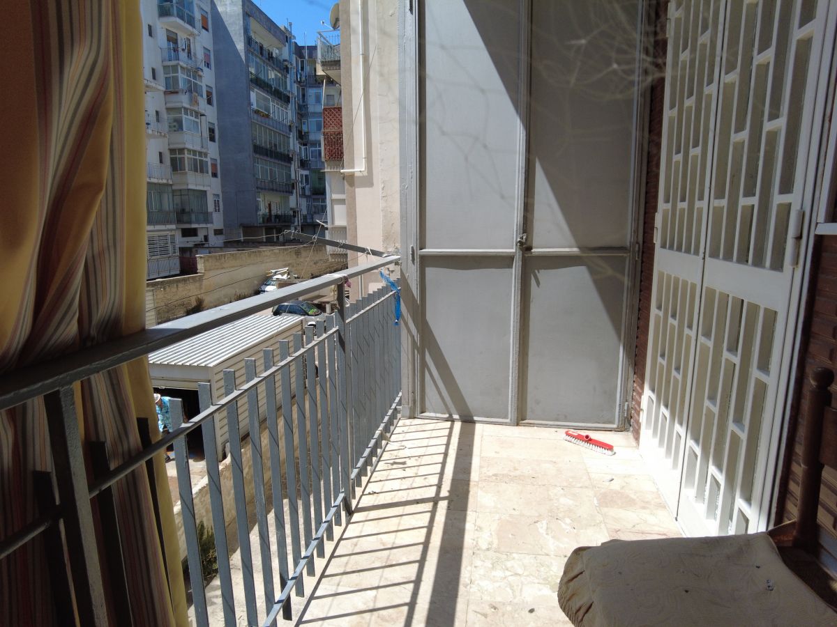 Appartamento di  3 vani /105 mq  a Bari - San Pasquale alta (zona VCINANE PARCO 2 GIUGNO)