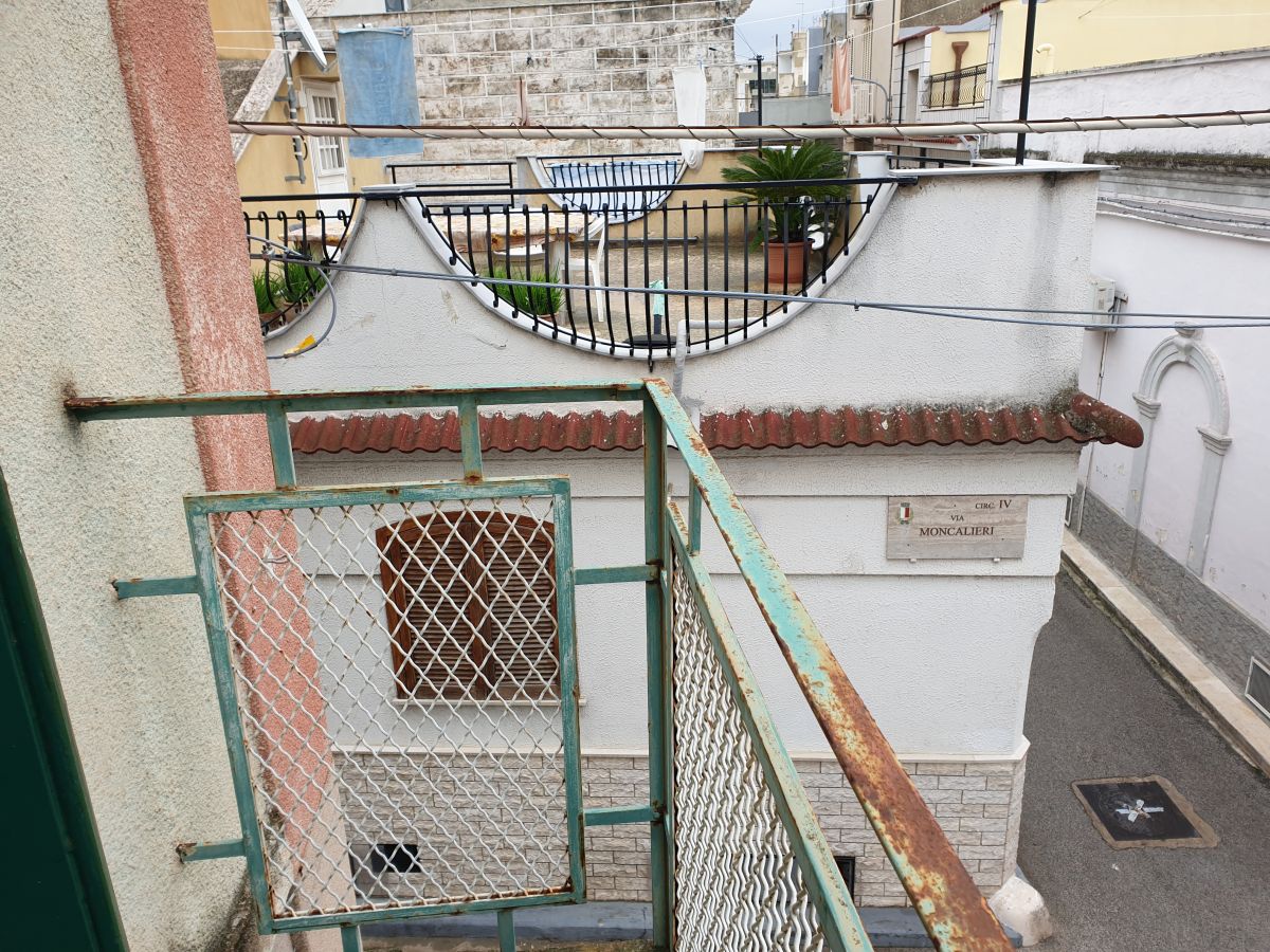 Casa indipendente di  2 vani /50 mq  a Bari - Carbonara (zona Semicentrale)