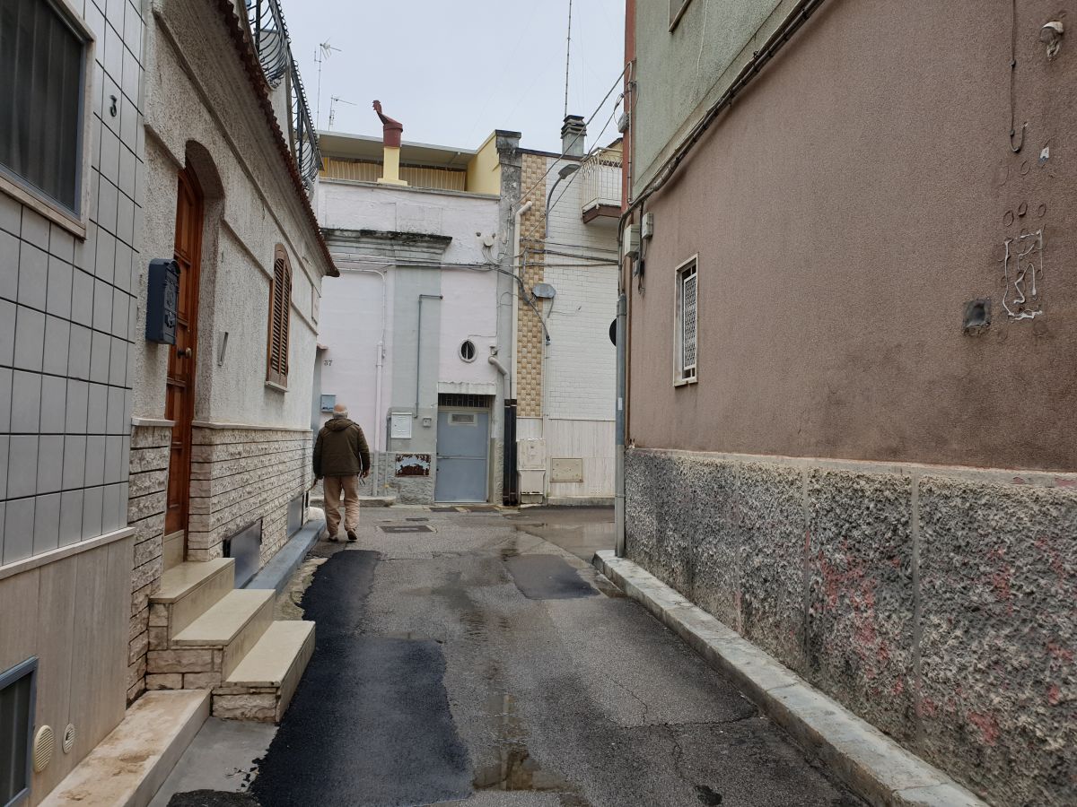 Casa indipendente di  2 vani /50 mq  a Bari - Carbonara (zona Semicentrale)