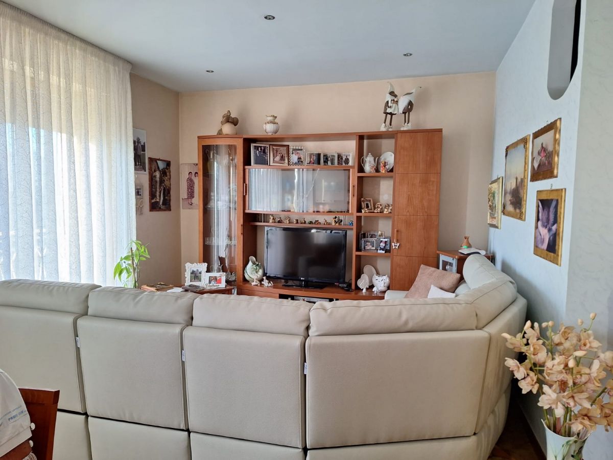 Appartamento di  3 vani /91 mq  a Noicattaro (zona zona via capurso)