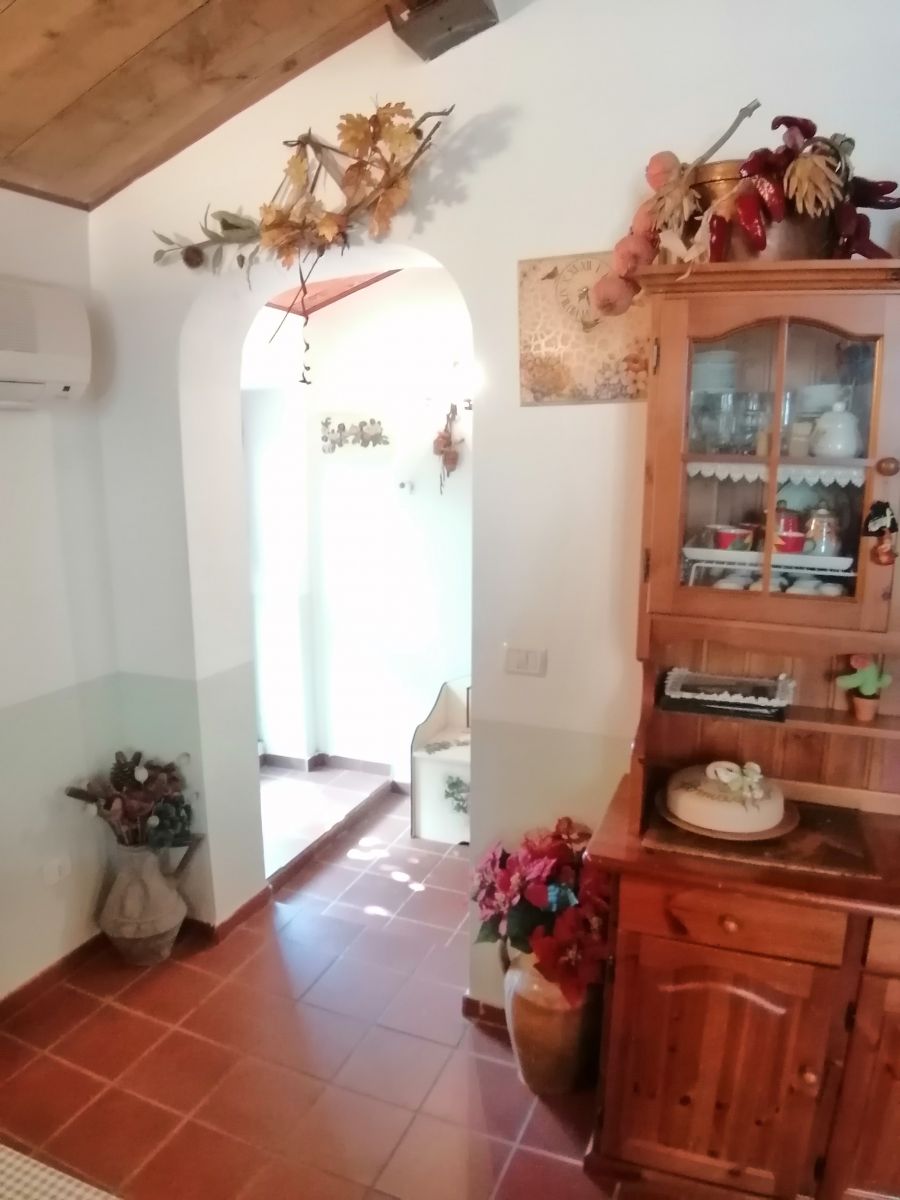 Villa (zona residenziale) di  3 vani /100 mq  a Andria (zona CASTEL DEL MONTE)