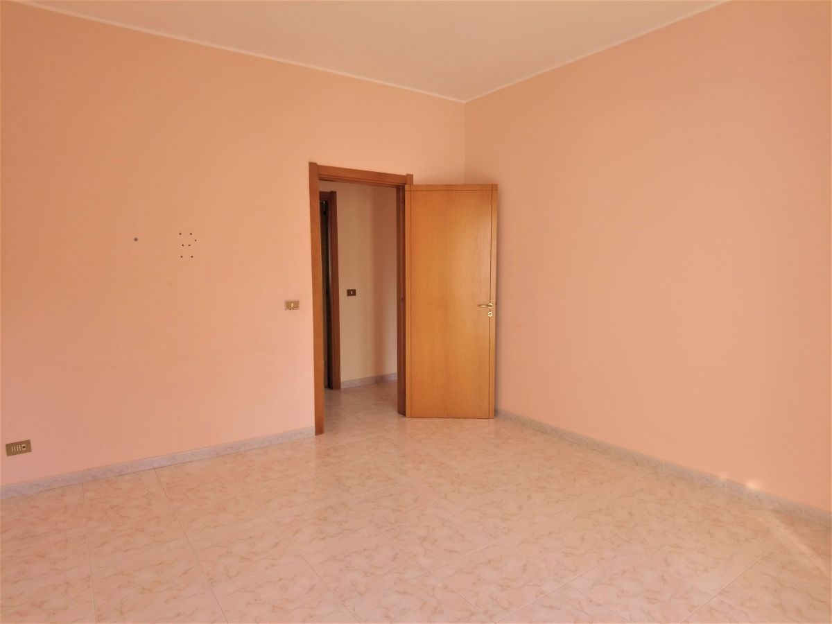 Appartamento di  3 vani /100 mq  a Palo del Colle (zona  )