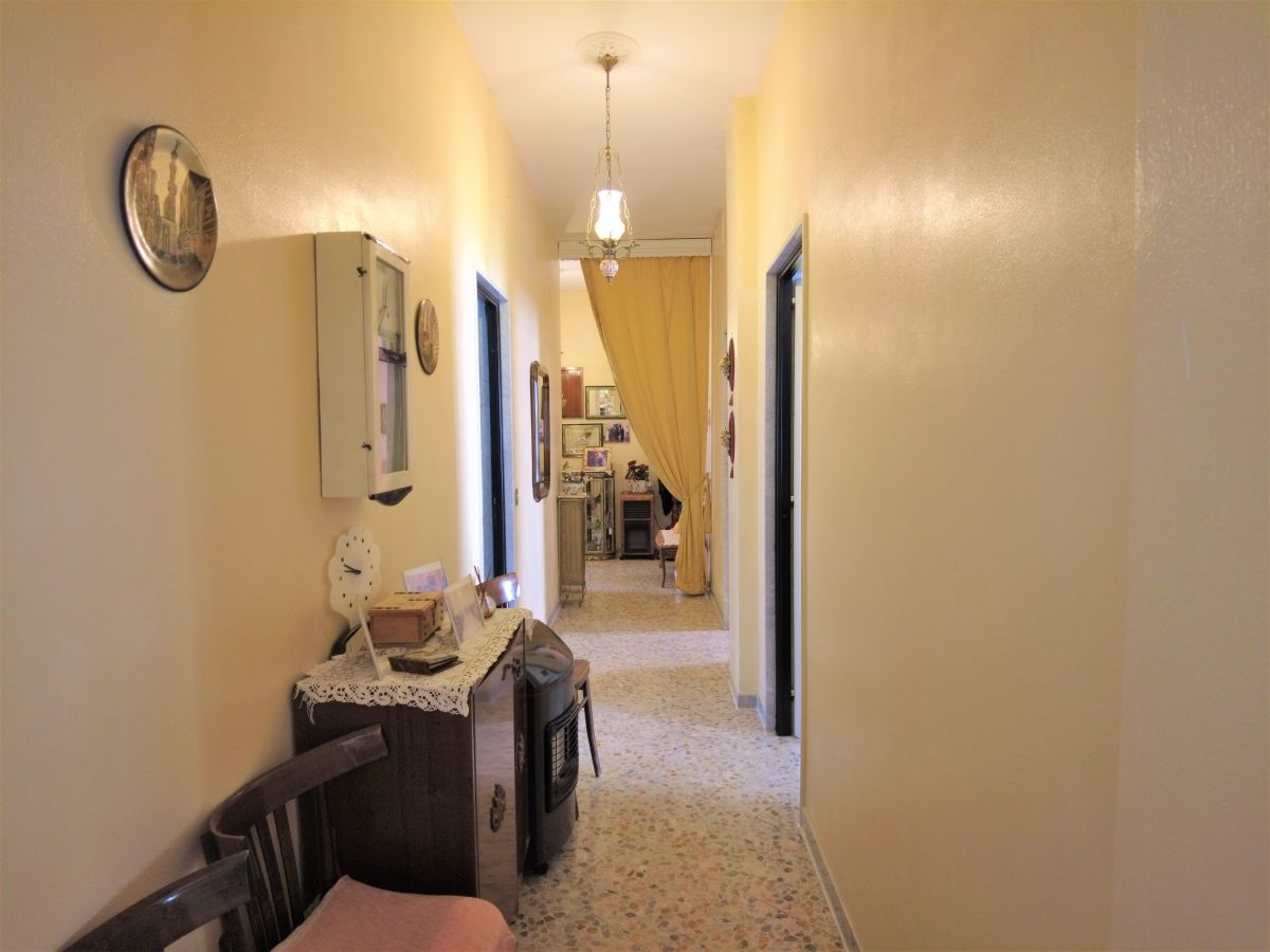 Appartamento di  3 vani /105 mq  a Bari - San Pasquale alta (zona VCINANE PARCO 2 GIUGNO)