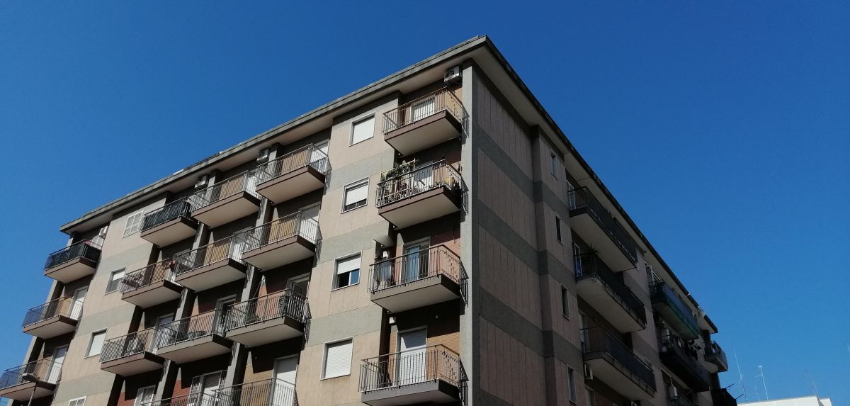 Appartamento di  3 vani /105 mq  a Bari - San Pasquale alta (zona VCINANE PARCO 2 GIUGNO)