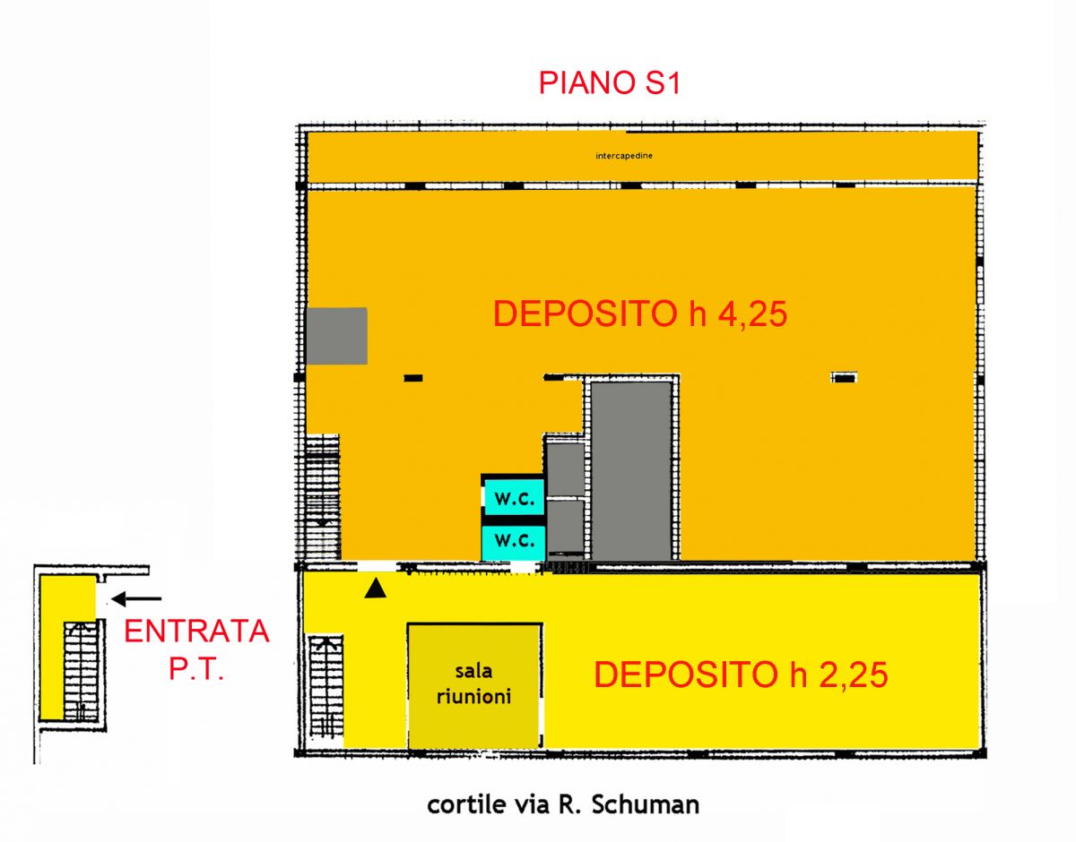 Magazzino/370 mq  a Bari - San Pasquale alta