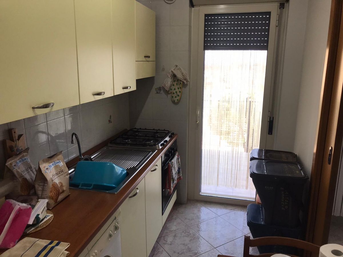 Appartamento di  2 vani /65 mq  a Casamassima (zona AUCHAN - LUM)