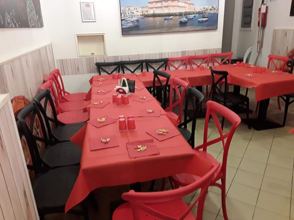 Pizzeria di  2 vani /70 mq  a Bari - Carrassi