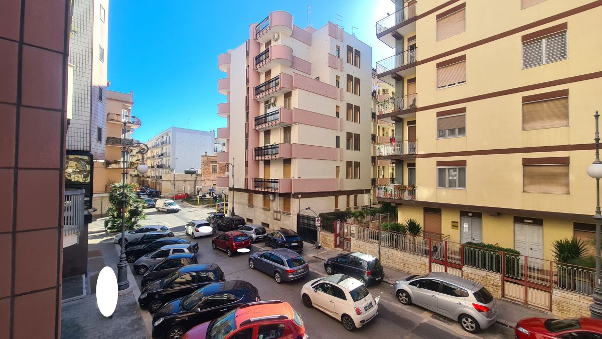 Appartamento di  6 vani /250 mq  a Bisceglie (zona Centro)