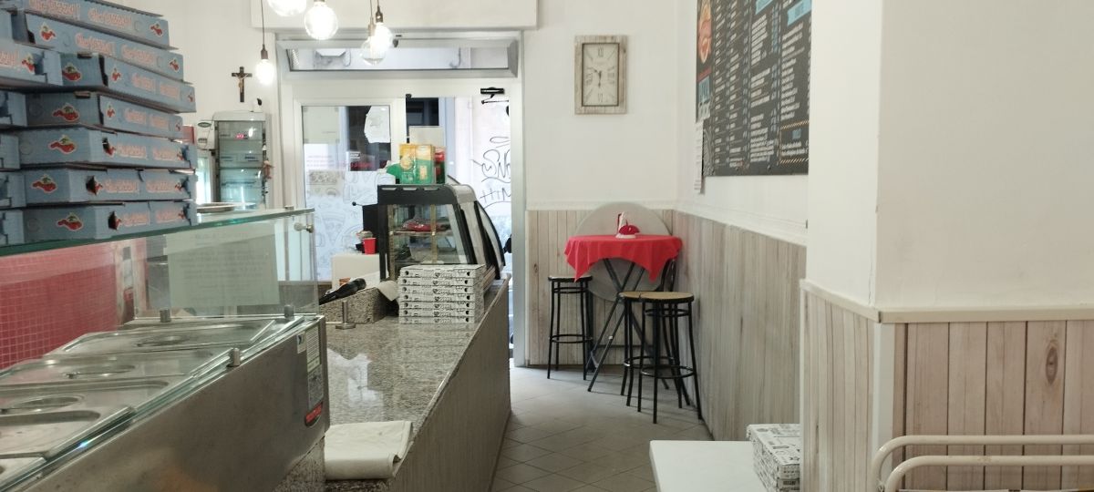 Pizzeria di  2 vani /70 mq  a Bari - Carrassi