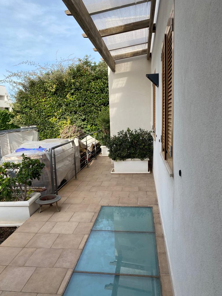 Villa (zona residenziale) di  6 vani /140 mq  a Polignano a Mare (zona Collinare - Residence Neapolis)