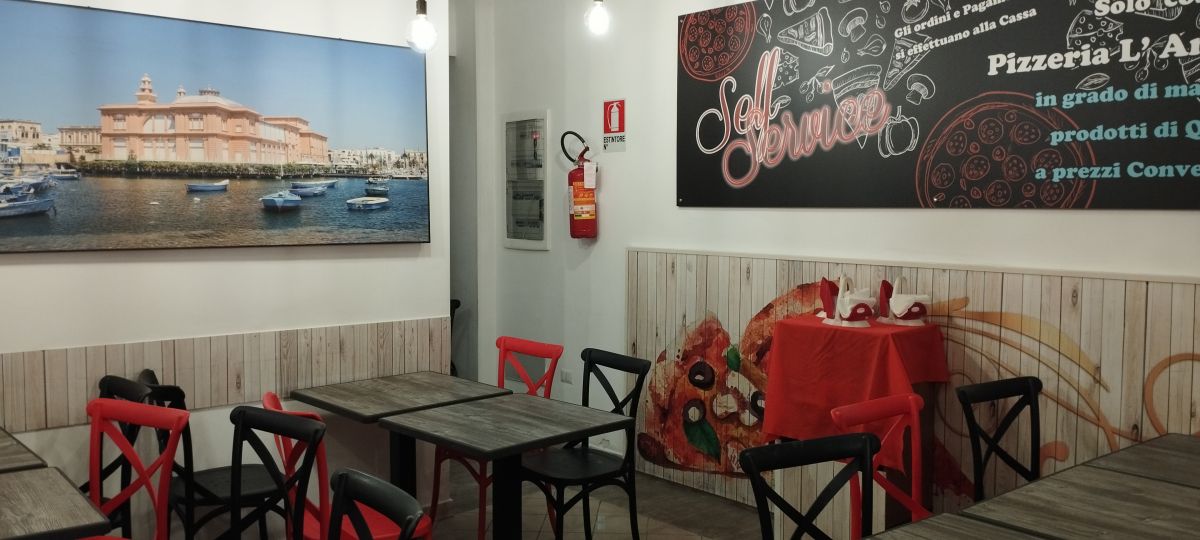 Pizzeria di  2 vani /70 mq  a Bari - Carrassi