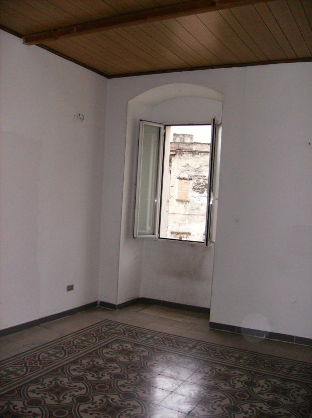 Palazzo / Stabile/150 mq  a Bari - Murat