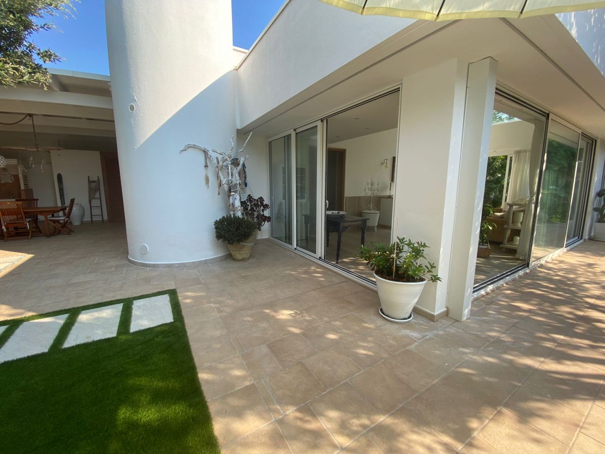 Villa (zona residenziale) di  3 vani /70 mq  a Polignano a Mare (zona Residence Neapolis)