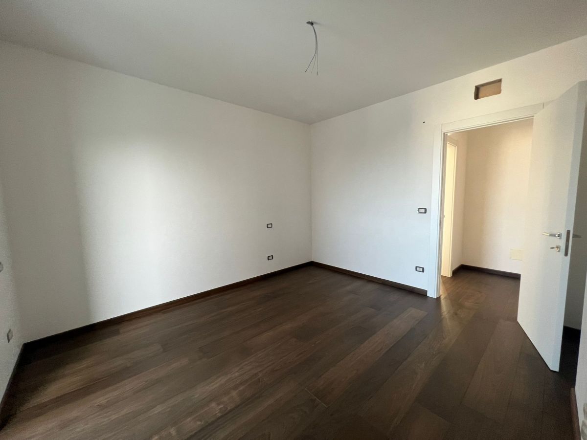 Appartamento di  5 vani /150 mq  a Conversano (zona centro)