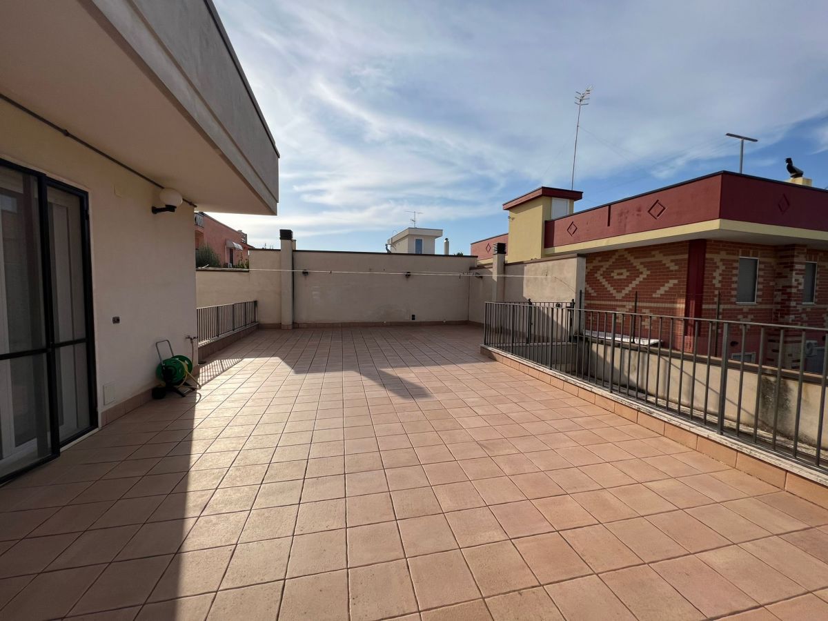 Villa (zona residenziale) di  6 vani /260 mq  a Conversano