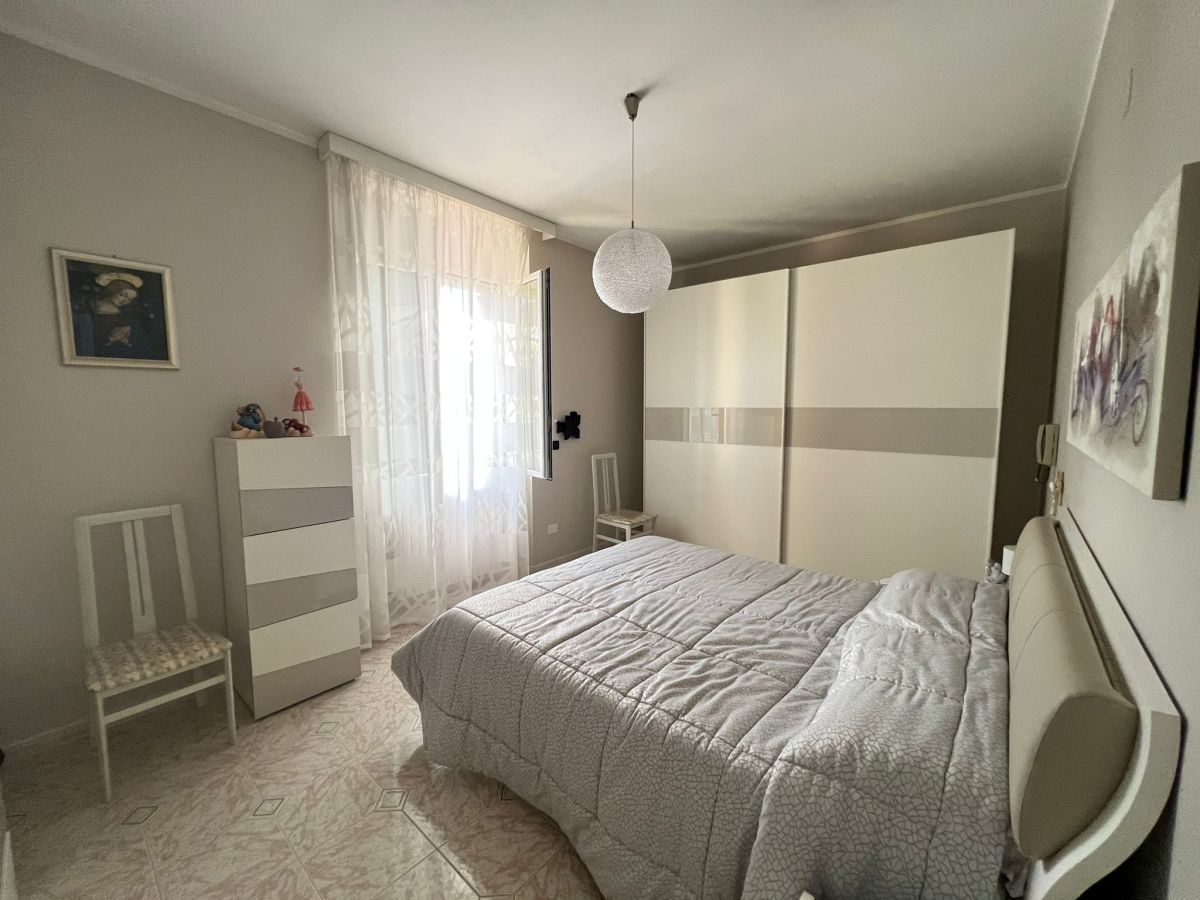 Villa (zona residenziale) di  6 vani /260 mq  a Conversano