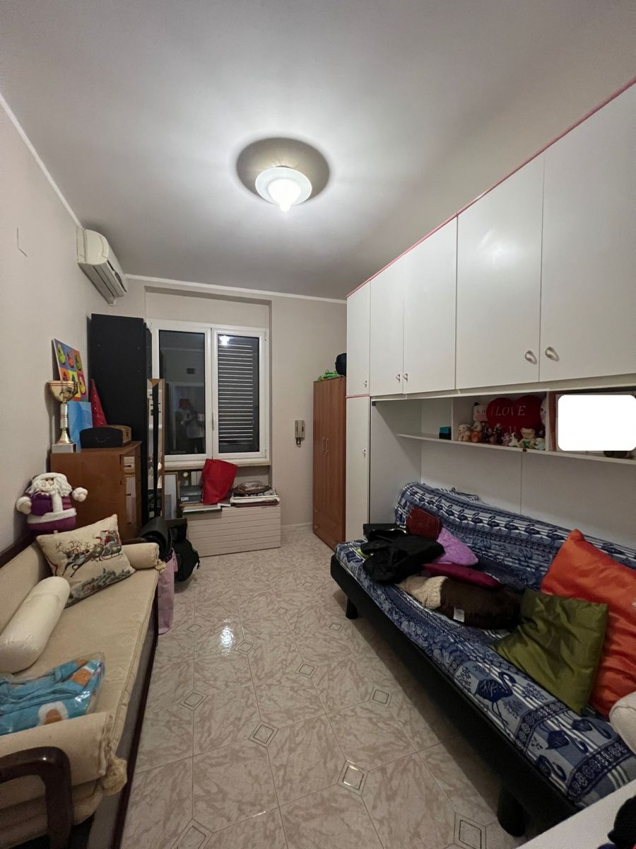 Villa (zona residenziale) di  6 vani /260 mq  a Conversano