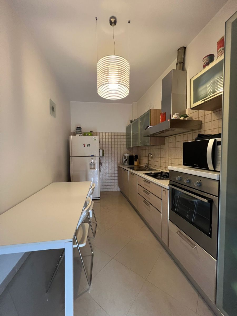 Villa (zona residenziale) di  6 vani /260 mq  a Conversano