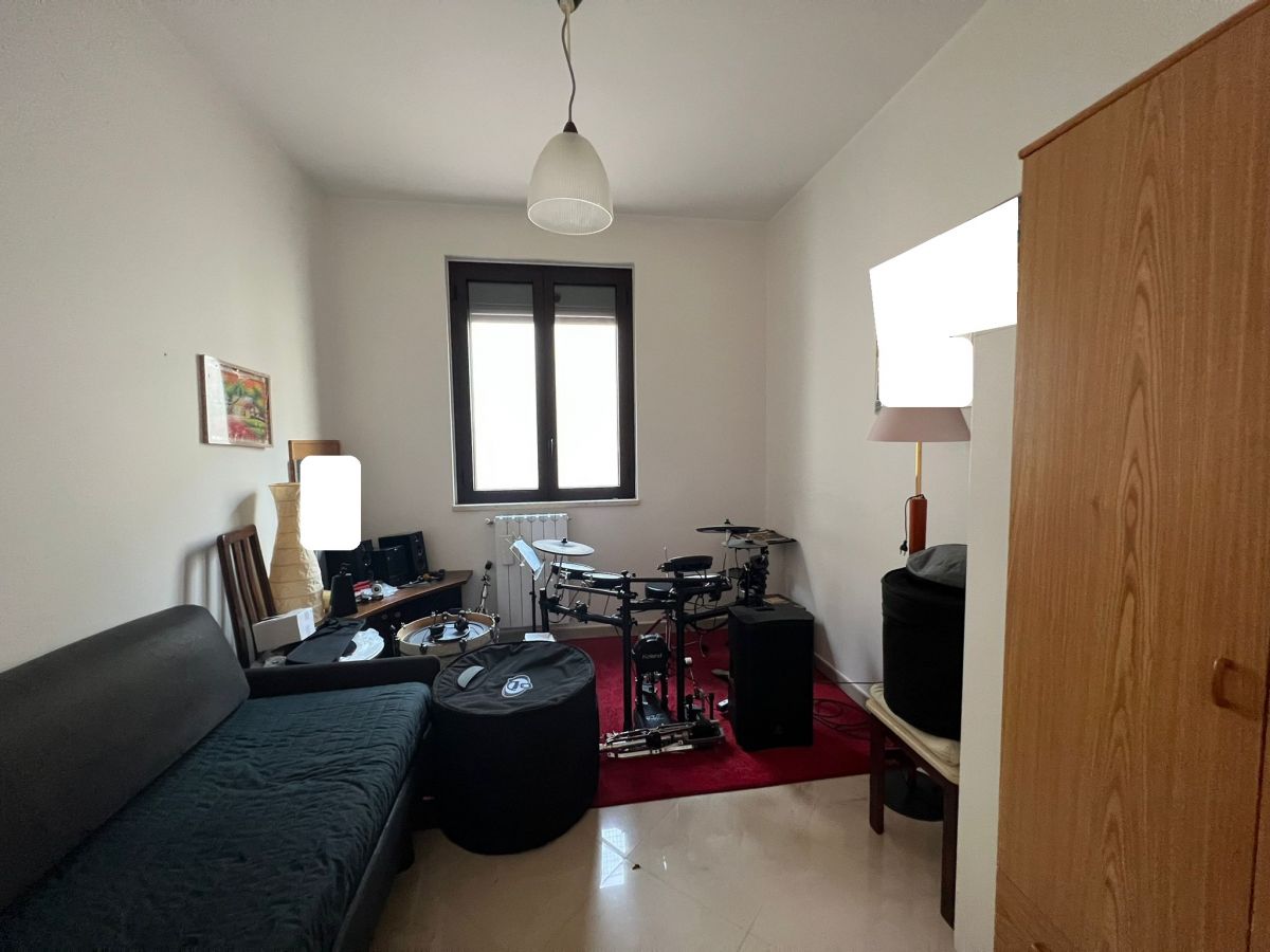 Villa (zona residenziale) di  6 vani /260 mq  a Conversano