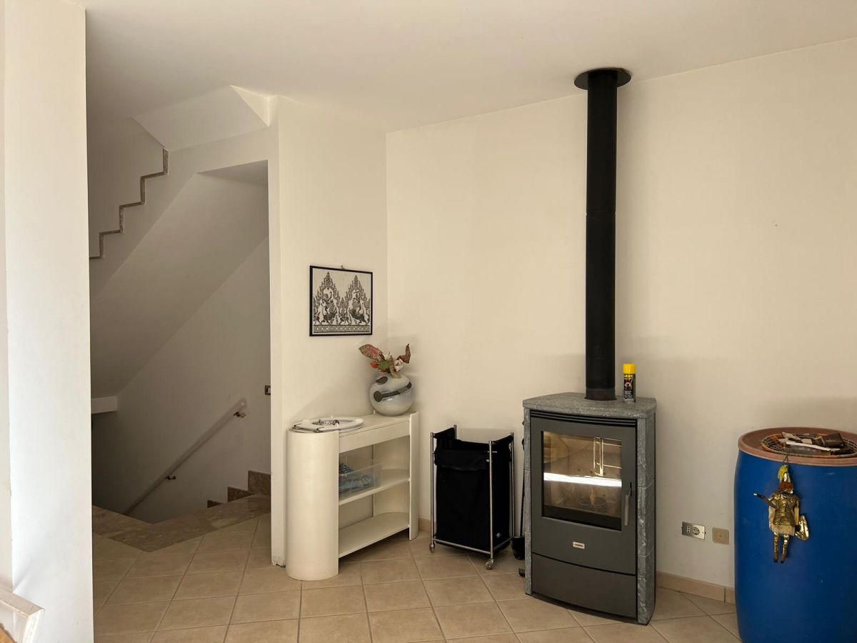 Villa (zona residenziale) di  6 vani /180 mq  a Nardo'