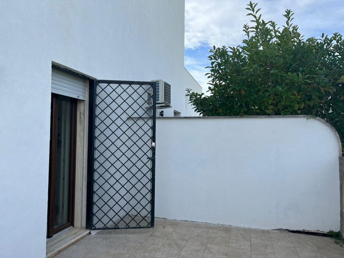 Villa (zona residenziale) di  6 vani /180 mq  a Nardo'