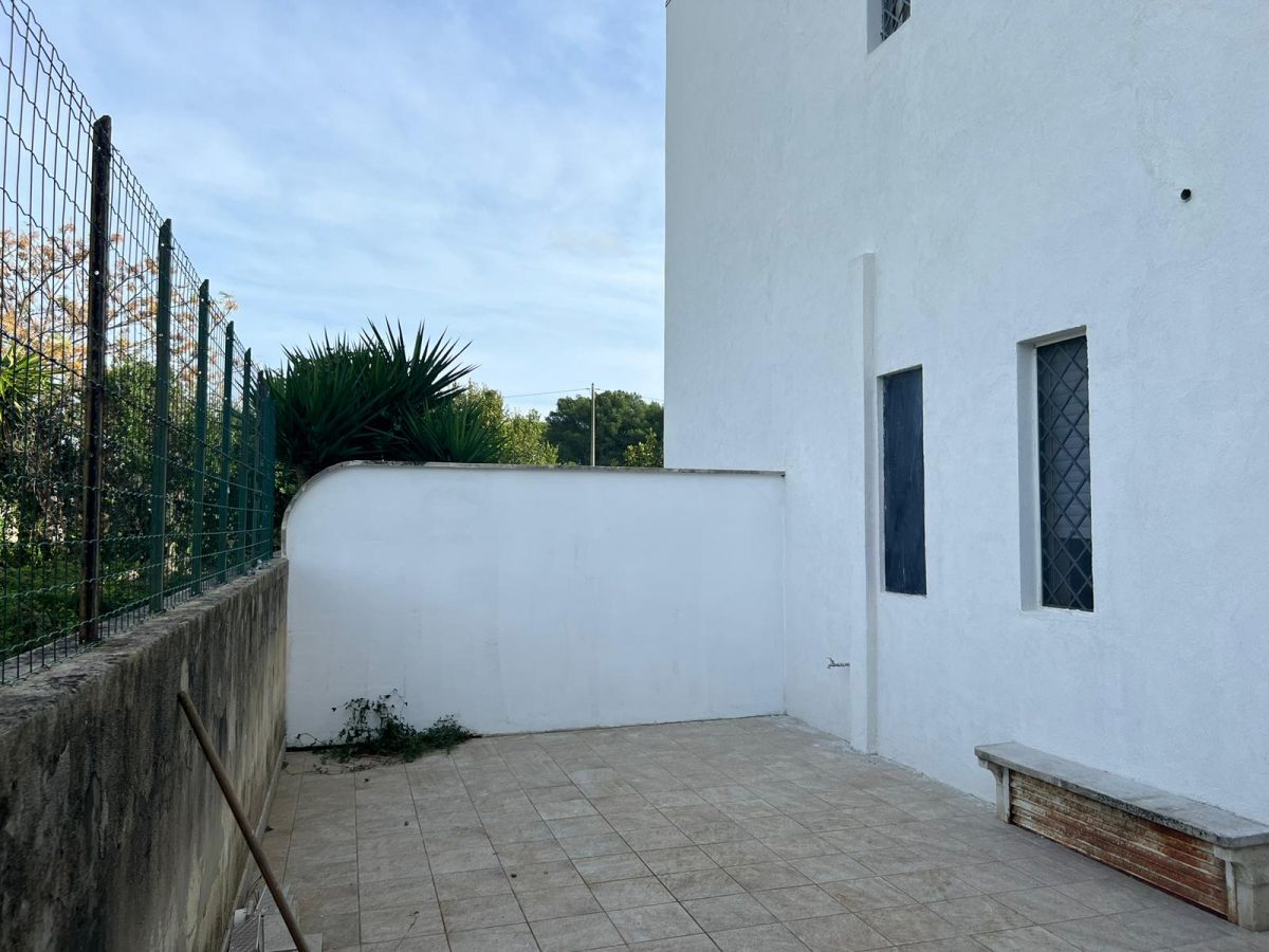 Villa (zona residenziale) di  6 vani /180 mq  a Nardo'