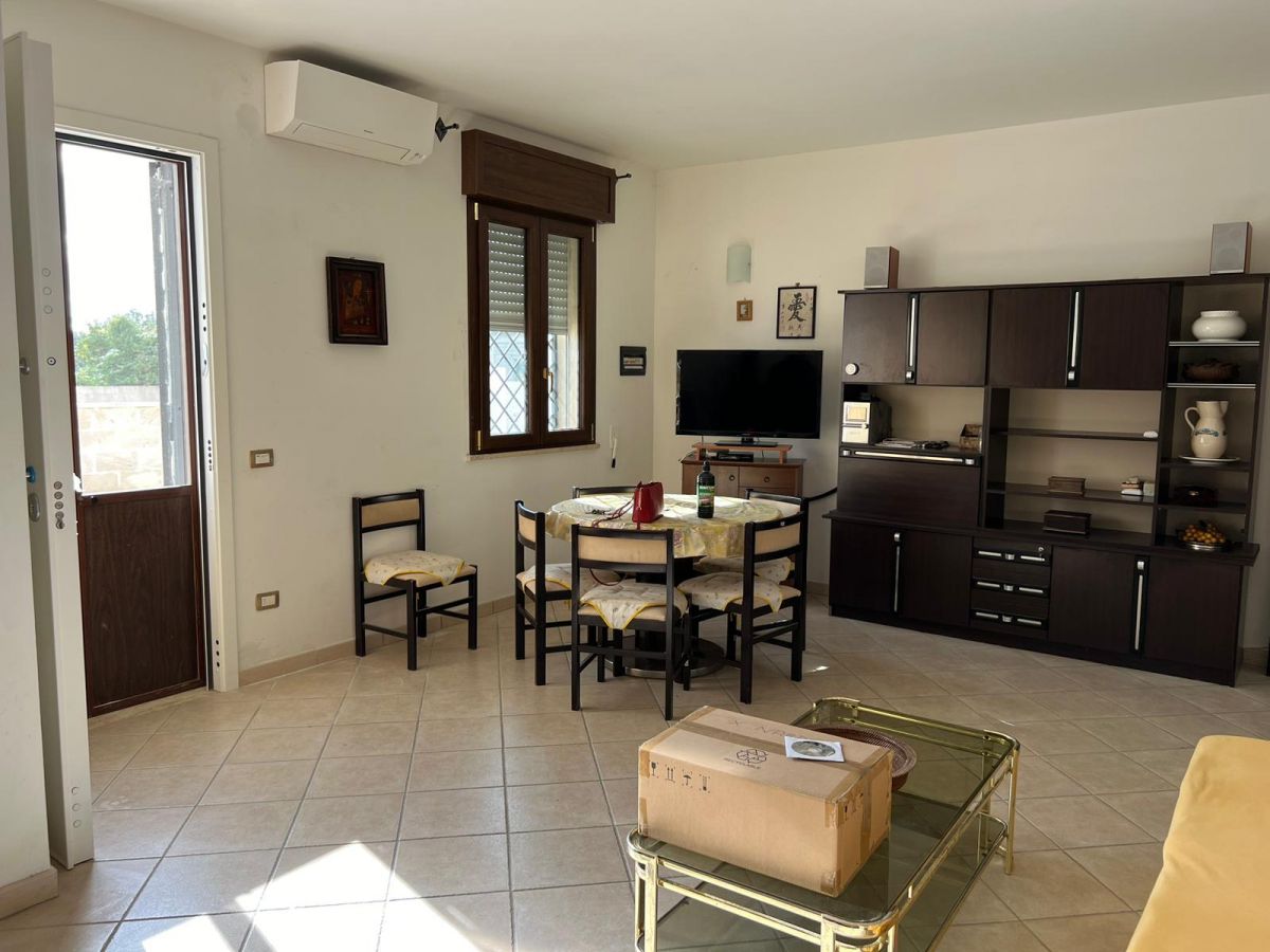 Villa (zona residenziale) di  6 vani /180 mq  a Nardo'