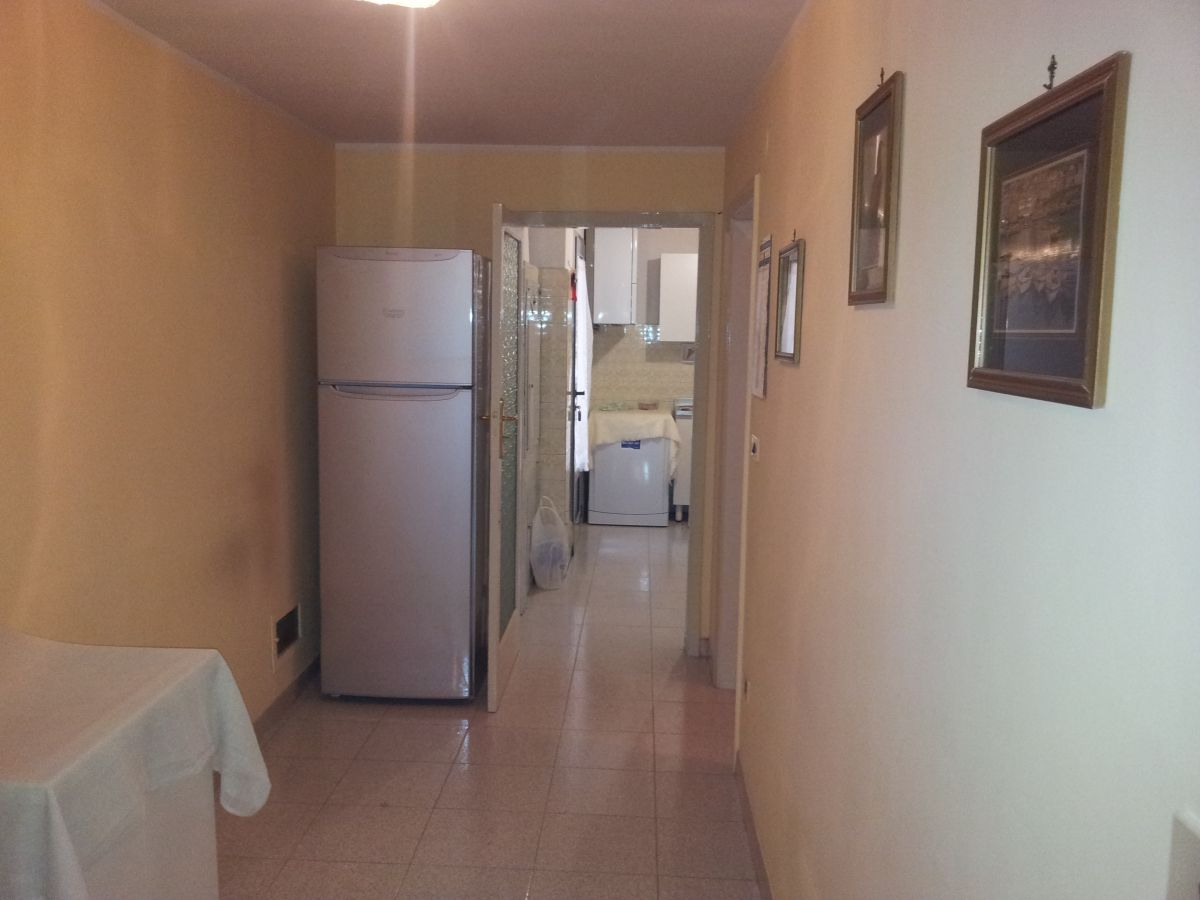 Casa indipendente di  3 vani /97 mq  a Corato (zona Via C. del Monte)