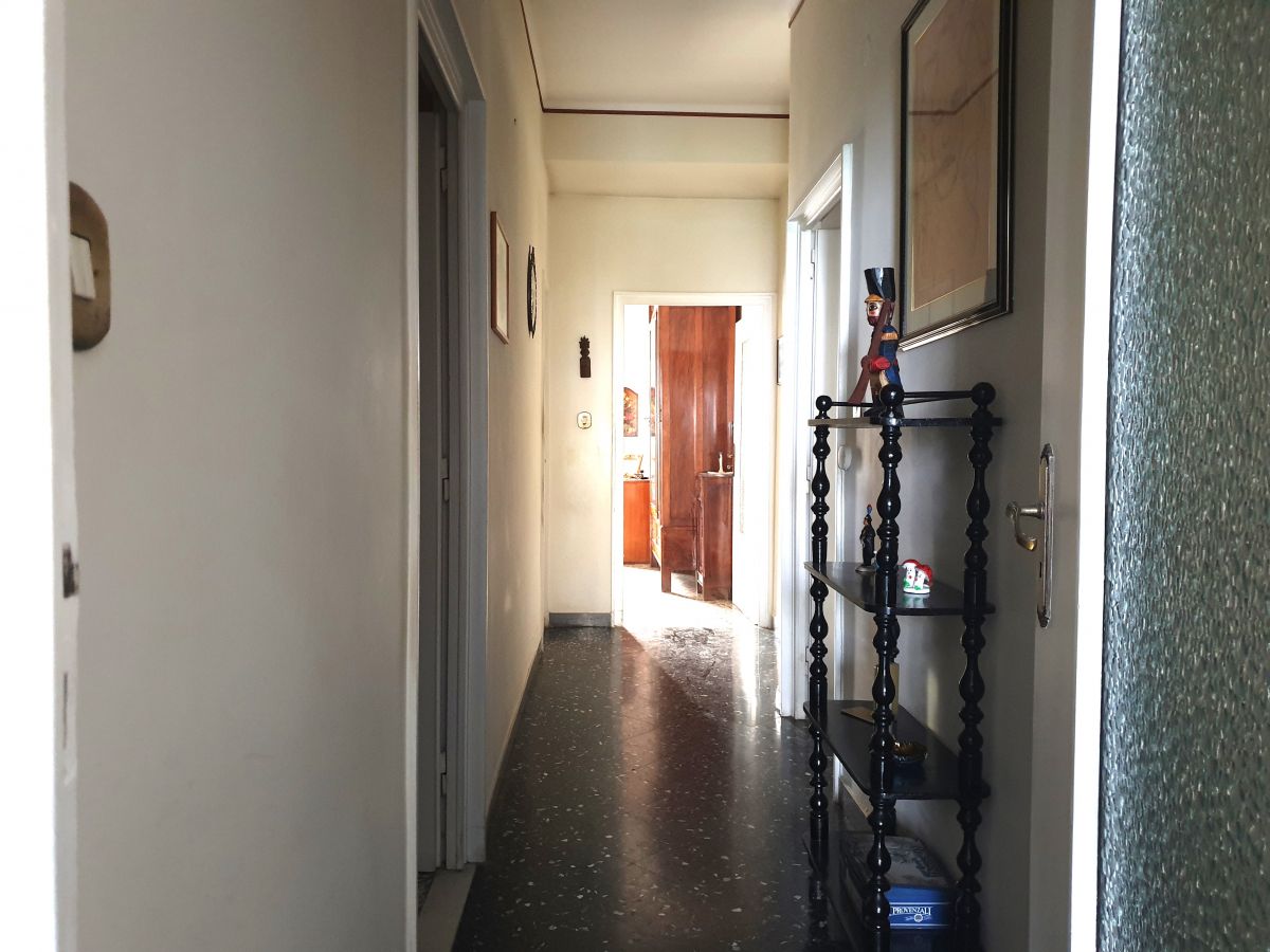 Appartamento di  3 vani /98 mq  a Bari - Picone (zona Picone- Poggiofranco)