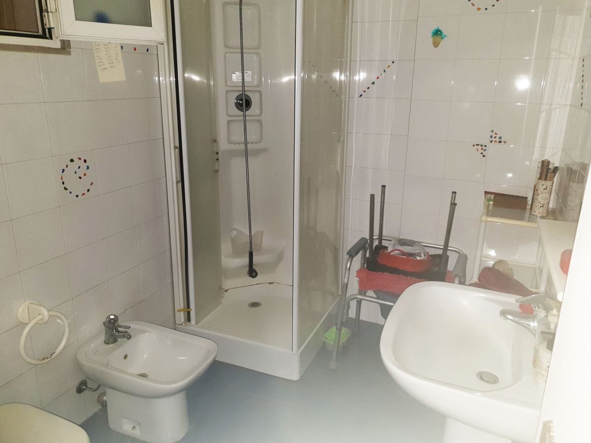 Appartamento di  3 vani /98 mq  a Bari - Picone (zona Picone- Poggiofranco)